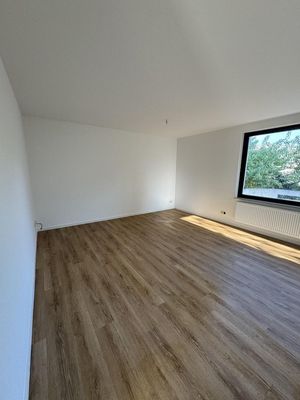 Familienfreundliches Zweifamilienhaus mit flexiblen Nutzungsmöglichkeiten in Oldenburg-Ohmstede