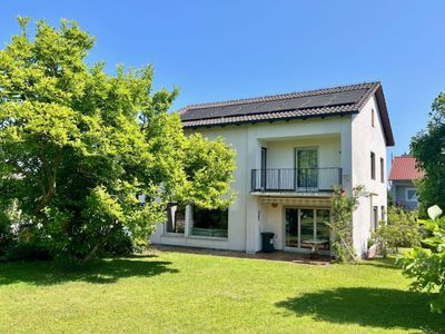 Großzügiges Grundstück, Swimmingpool inklusive - gemütliches Einfamilienhaus in Vilsbiburg