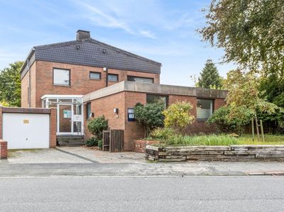 Wohn- und Geschäftshaus mit viel Potenzial in Bremerhaven-Grünhöfe