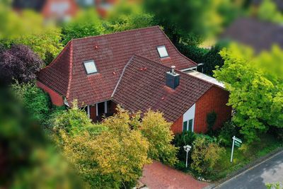 Lüneburg: Einfamilienhaus oder Zweifamilienhaus mit Anbau aus 1998 auf Eigentumsgrundstück
