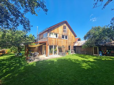 Idyllisches, sonniges Wohnparadies mit Traumgarten! Wärmepumpe, PV-Anlage + Speicher, Sauna u.v.m.