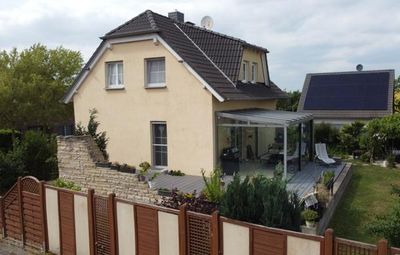 *** Modernes Haus mit Wintergarten und großer Terrasse sucht Sie ***