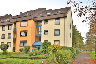 Gemütliche 2-Zimmer-Wohnung mit kleinem Gartenanteil und TG-Parkplatz in der Waldstadt