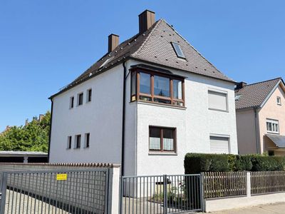 Charmantes, älteres EFH/ZFH in zentrumsnaher Wohnlage