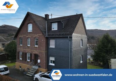 Solides 4-Parteienhaus in Mudersbach sucht neuen Eigentümer!