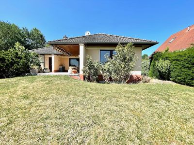 Einmal in 100 Jahren wird ein Bungalow verkauft... in sonniger Lage mit tollem Untergeschoss