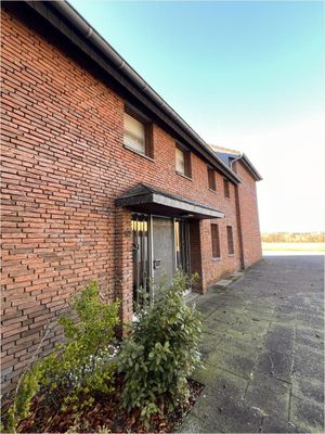 Modernes Ein-/Zweifamilienhaus mit großem Grundstück in Aachen-Lichtenbusch!