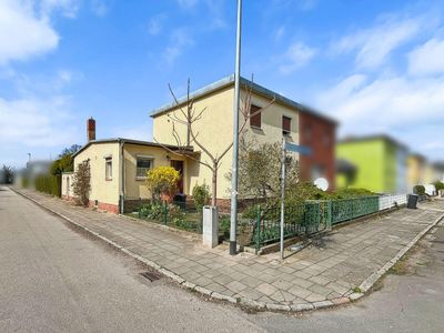 Endlich Platz für alle – familienfreundliche Doppelhaushälfte mit Garten und Garage