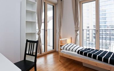 Privatzimmer in null, Frankfurt