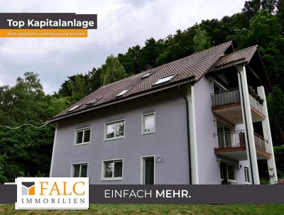 Einfach Mehr: 3-Familienhaus, 4 Garagen. Platz für die ganze Familie. 2 ETW vermietet, 1 ETW frei.