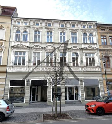 Schicke 4-Zimmer-Wohnung, 2. Obergeschoss in der City