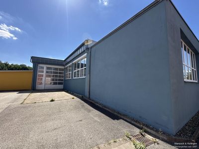 große renovierte Produktionshalle 
- zusätzliche Hallen- bzw. Büroflächen möglich