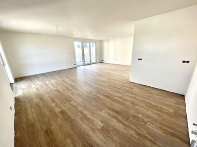 Zentrumsnah und Modern - 3 Zimmer Neubau Wohnung mit Balkon