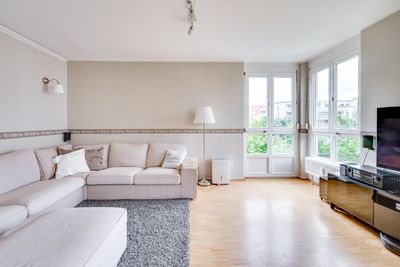 AIGNER - Helle 4-Zimmer-Wohnung mit Balkon in familienfreundlicher Umgebung