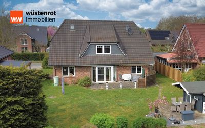 Idyllisches Zweifamilienhaus, naturnah und doch verkehrsgünstig nahe Bad Segeberg