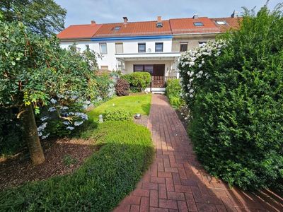 Der Traum vom Eigenheim - hier wird er wahr -
sehr gepflegtes Reihenmittelhaus sucht neue Eigentümer