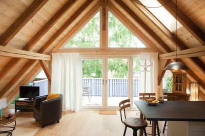 3-Zimmerwohnung mit Wlan, TV, Küche, Dusche/WC, Terrasse, Parkplatz, Waschmaschine und Trockner