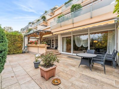 Exklusive 4-Zimmer- Erdgeschosswohnung mit Garten und 2 TG-Stellplätzen in München-Neuperlach