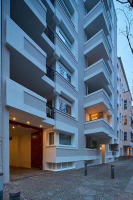 Charlottenburg: Eislebener Str: VERMIETETE 4-Zi-Whg, 92m² - 4.OG + SÜD-Loggia - kündbar in 9 Monaten