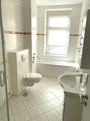 Helle sonnige 4-R-Wohnung san. Altbau:im EG.104 m² in MD.Stadtfeld-Ost zu vermieten!