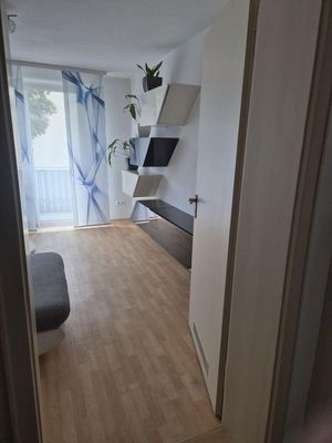 Schön geschnittene 2 ZKB mit Balkon in Augsburg Herrenbach / Grenze Spickel