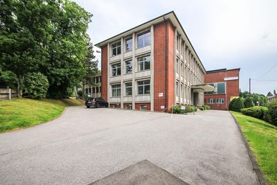 Individuelle Büroflächen an der A43