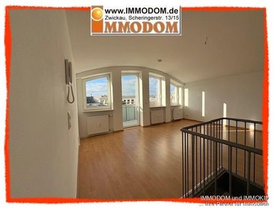 2-Zimmer-Dachgeschoss-Maisonetten-Wohnung mit BALKON und EINBAUKÜCHE mitten im Herzen von Zwickau