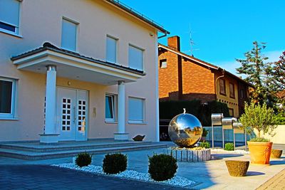 Elegante 2-Zimmer-Whg im Niedrigenergiehaus (Erdwärme) in bevorzugter Wohnlage