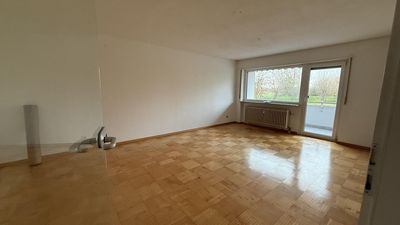 3-Zimmer-Wohnung mit Blick ins Grüne + Garage!