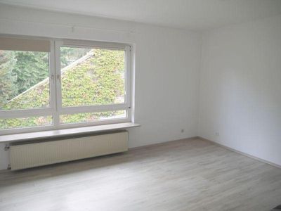 Sehr schöne, helle 2 Zi-Whg mit Einbauküche und Autostellplatz in Karlsruhe - Südweststadt