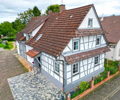 Für Liebhaber – wohnen im charmanten Fachwerkhaus mit großem Grundstück