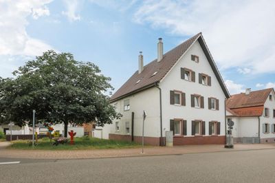 Mehrgenerationenhaus mit Scheune