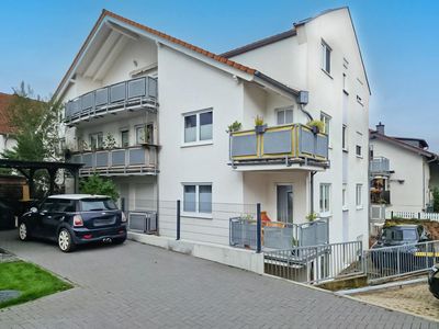 Ingelheim/Im Herstel: Gepflegte 2-Zimmer-Wohnung in begehrter Lage! Solide vermietet! Sonnenbalkon!