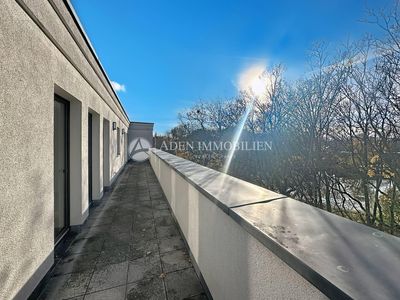Neubau-Dachgeschosswohnung mit großzügiger Terrasse und Wasserblick