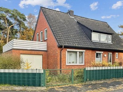 Vielseitiges Ein- oder Zweifamilienhaus mit großem Grundstück in ruhiger Lage