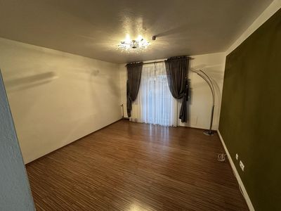 Ihr neues Familienzuhause: Helle 4-Zimmer-Maisonette in Elsendorf
