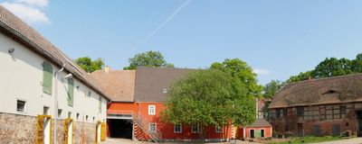 Vierseitenhof mit kernsanierten Gebäuden und vielseitigen Nutzungsmöglichkeiten