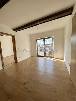 Top Zwei-Zimmer Wohnung mit moderner Einbauküche