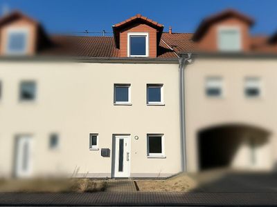 Neuwertiges Reihenhaus mit Garage und Stellplatz in Grenznähe L-REMICH