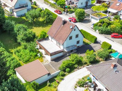 WINDISCH - Attraktives Baugrundstück mit Altbestand & Baugenehmigung für 2 DHH in Grafrath!