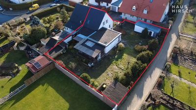 Traumlage! Sanierungsbedürftige Doppelhaushälfte mit Potenzial für Ihre individuelle Gestaltung!