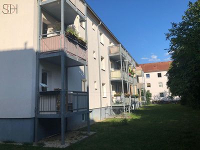 Eigentumswohnung: Sehr attraktive Wohnung  mit Balkon und herrlichem Blick ins Grüne