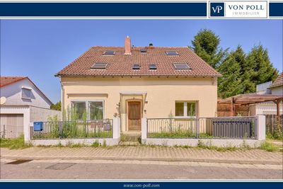 Solides Investment oder neues Zuhause? Mehrfamilienhaus mit Gestaltungsmöglichkeiten