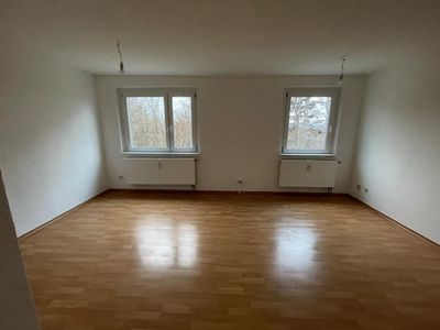 Ruhige Wohnungen im Grünen 🌿 – Katharinenweg 18, Apolda (30m²-80m²)