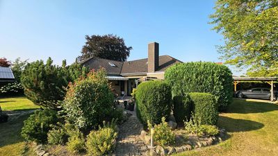 Gepflegter großzügiger Winkelbungalow auf schönem Eckgrundstück in Seckenhausen - Provisionsfrei