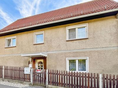 Reizvolles Einfamilienhaus mit Modernisierungspotential und schönem Grundstück in Gnandstein