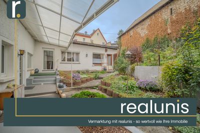 Großzügiges Familienhaus mit Geschichte, Garten und viel Platz für Ideen - nur bei realunis