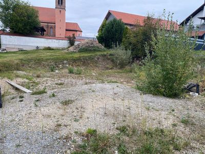 Baugrundstück - Vollerschlossen - Ende einer Sackgasse - Baugrube bereits ausgehoben