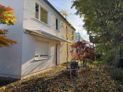 Großzügiges Haus mit Garten und Einbauküche in zentraler Lage zu vermieten