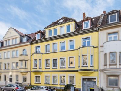 Seltene Gelegenheit: Vermietete Innenhof-Maisonette mit Terrasse & Balkon in Hannover-Wülfel
